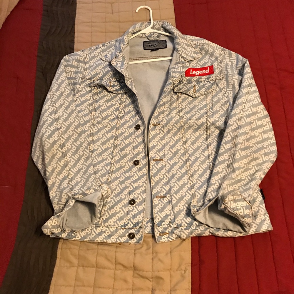 “Legends Never Die” Jeans Jacket🤙🏿🔥💯💨🤙🏿